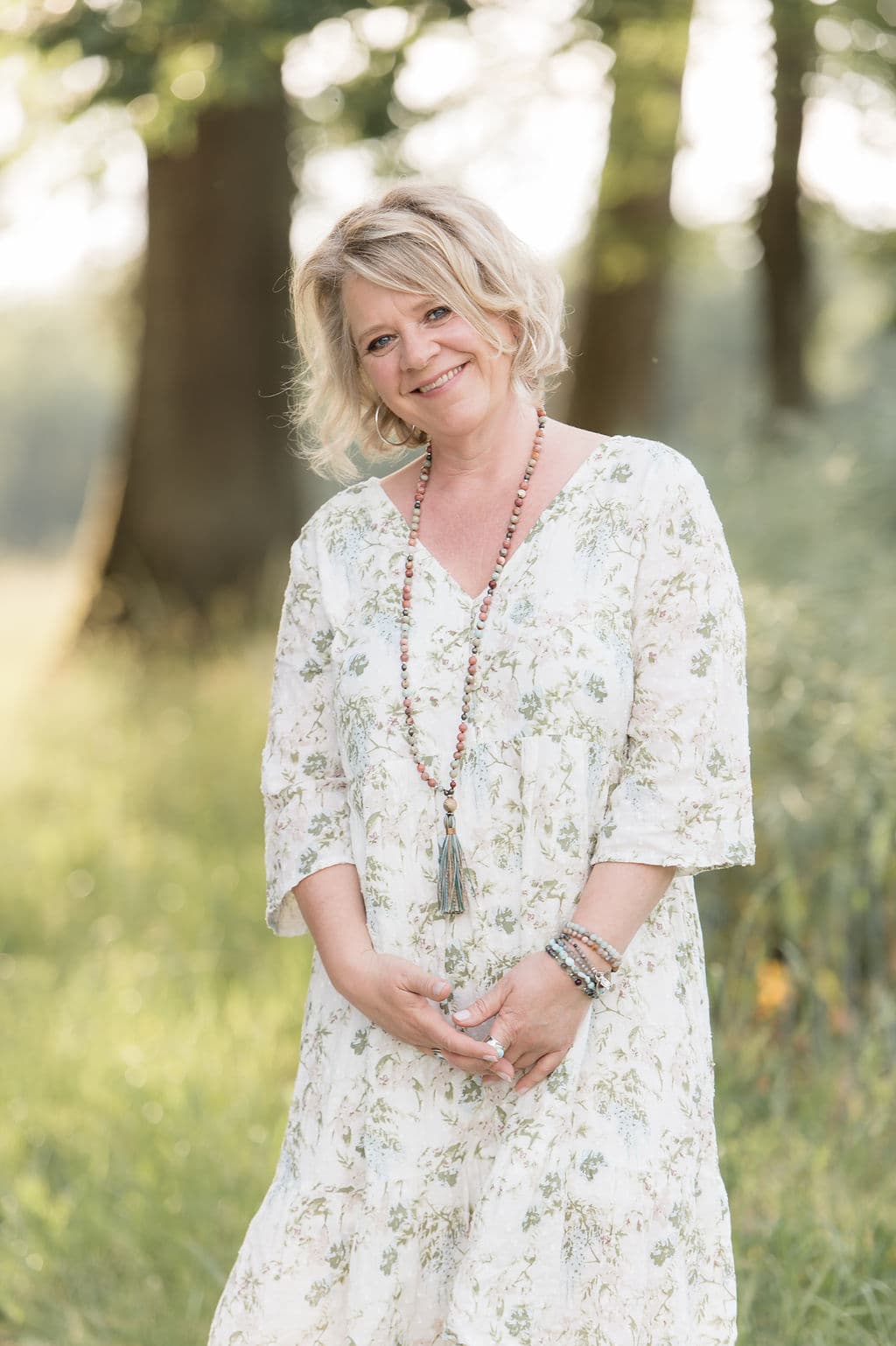 Claire Risse Accompagnatrice et éclaireuse de chemin de vie & Médium